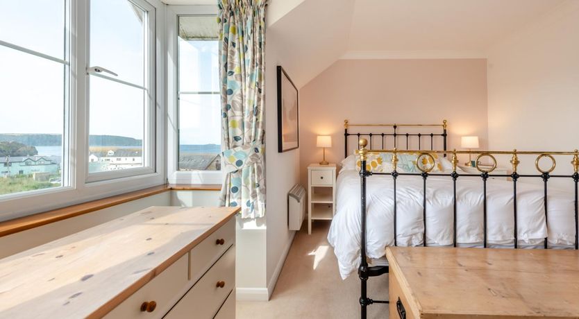 Photo of 3 Bed in Broad Haven