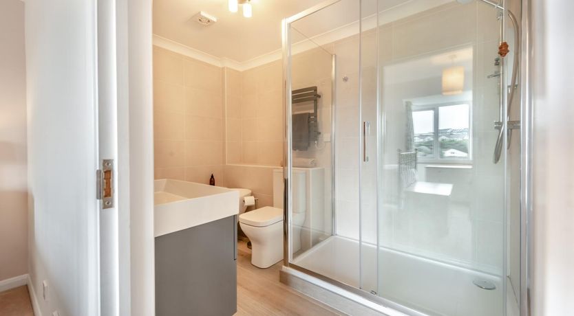 Photo of 3 Bed in Broad Haven