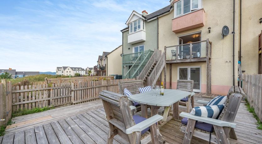 Photo of 3 Bed in Broad Haven