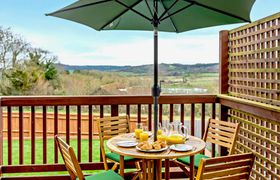 Photo of 4-bed-in-seaton-2