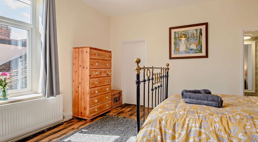Photo of 3 Bed in Blakeney