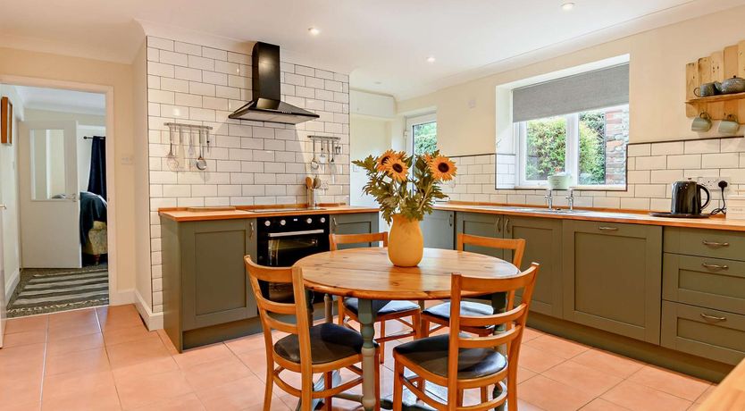 Photo of 3 Bed in Blakeney