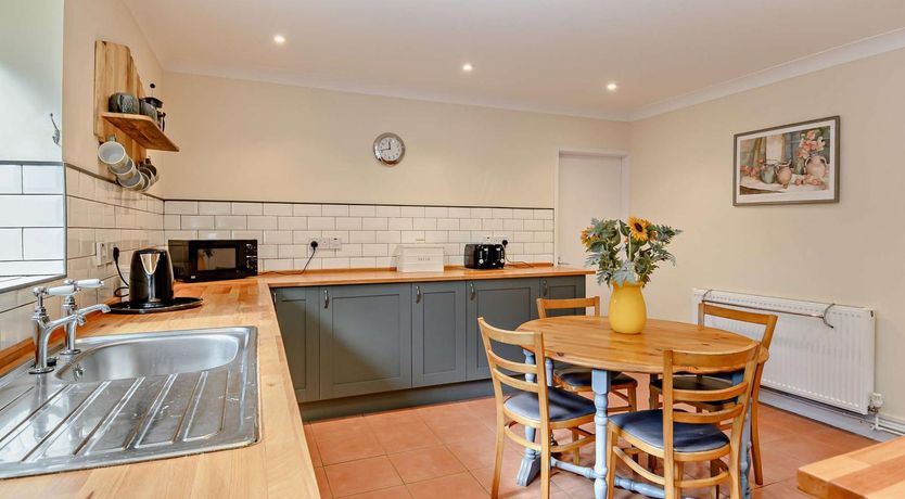 Photo of 3 Bed in Blakeney