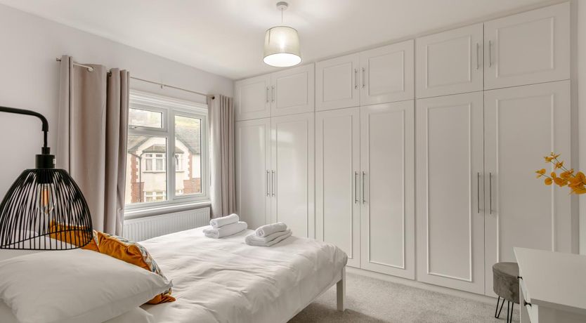 Photo of 3 Bed in Beer