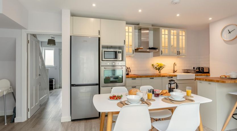 Photo of 3 Bed in Beer