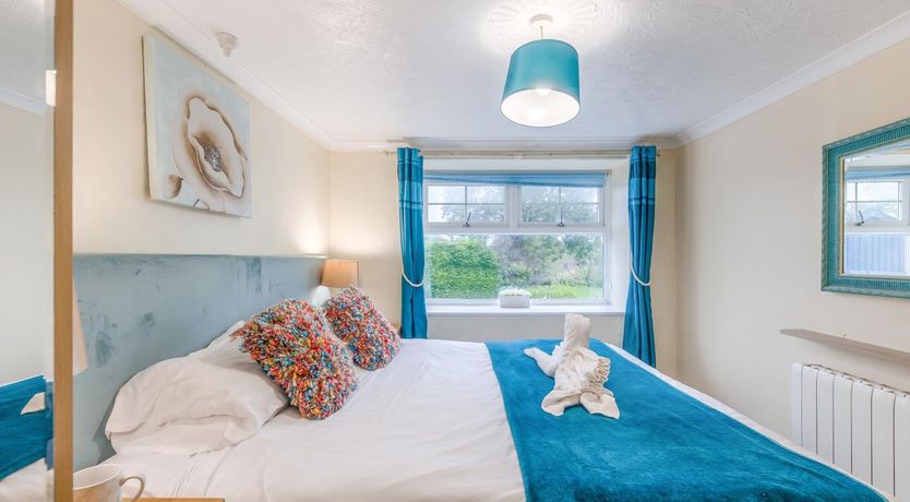 Photo of 3 Bed in Tenby