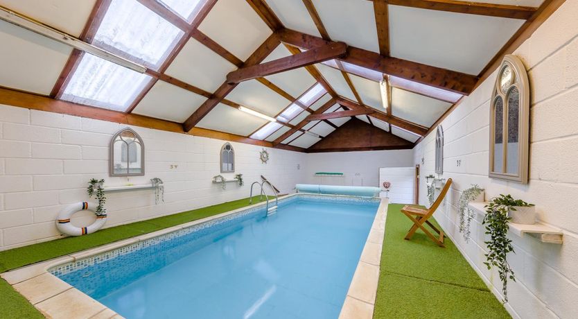 Photo of 3 Bed in Tenby