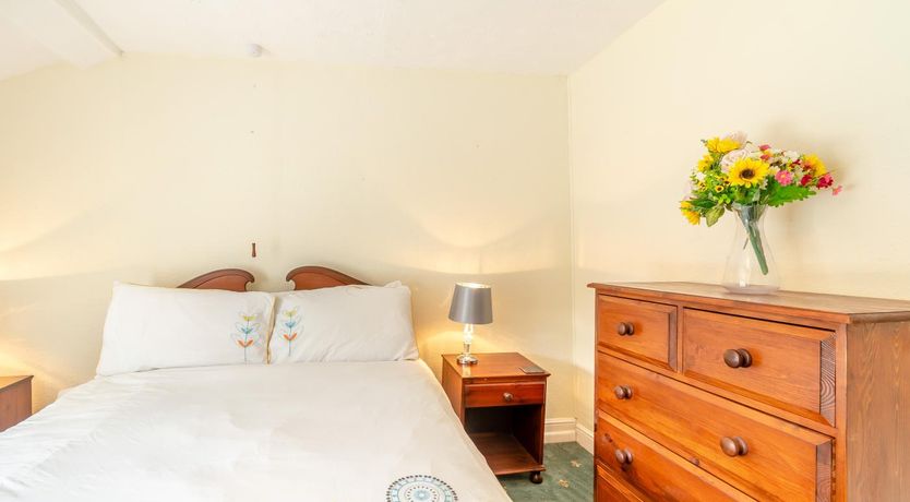 Photo of 4 Bed in Little Haven