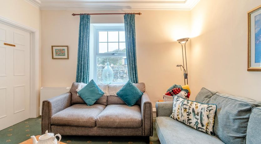 Photo of 4 Bed in Little Haven