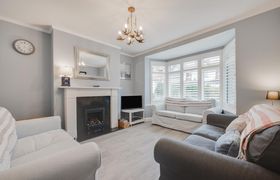 Photo of 4-bed-in-sandsend
