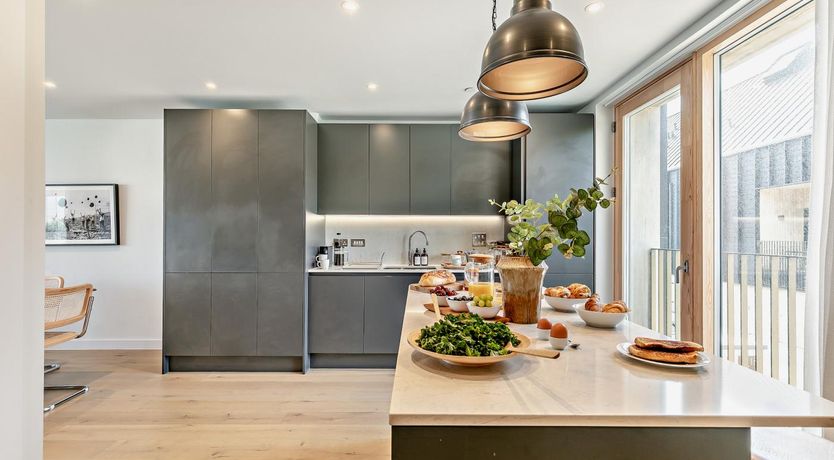 Photo of 3 Bed in Hayle