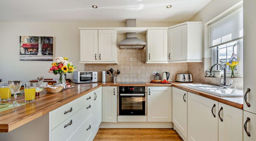 Photo of 2 Bed in Broad Haven