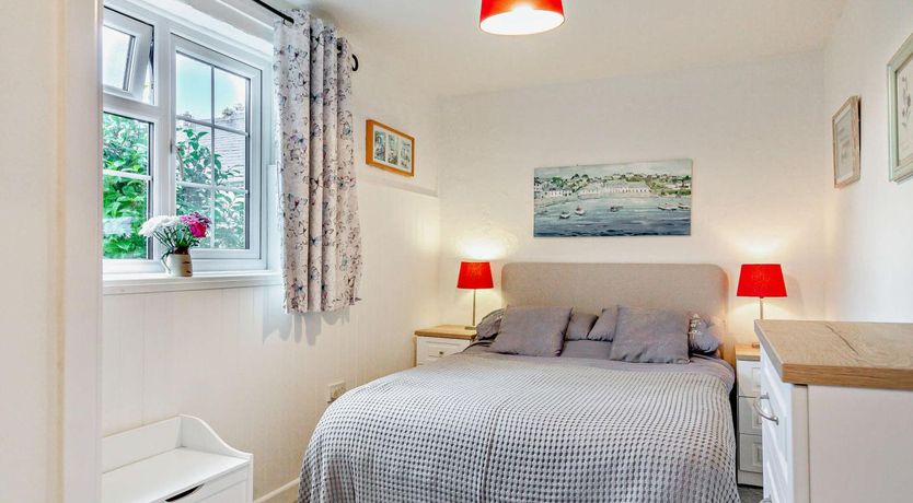 Photo of 2 Bed in St. Keverne