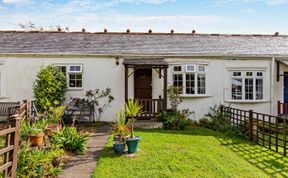 Photo of 2 Bed in St. Keverne