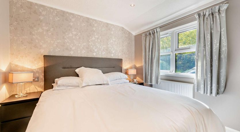 Photo of 2 Bed in Narberth