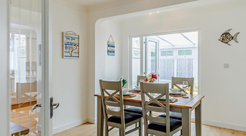 Photo of 2 Bed in Galmpton