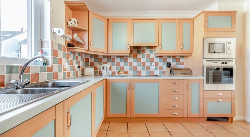 Photo of 3 Bed in Broad Haven