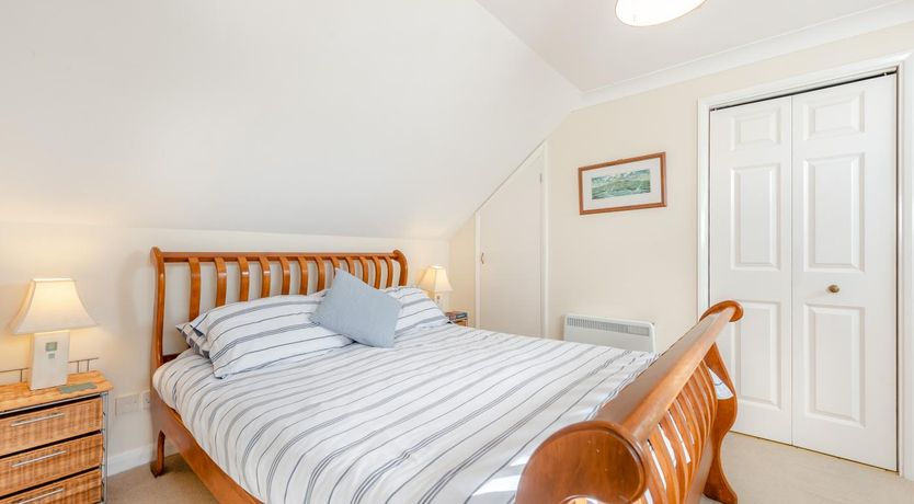 Photo of 3 Bed in Broad Haven