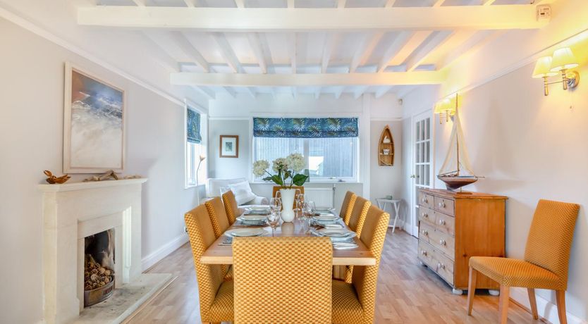 Photo of 4 Bed in West Bexington