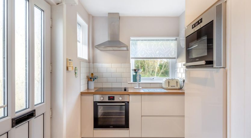 Photo of 4 Bed in West Bexington