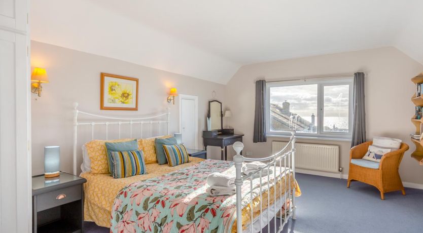 Photo of 4 Bed in West Bexington