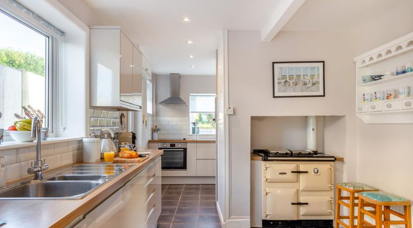 Photo of 4 Bed in West Bexington