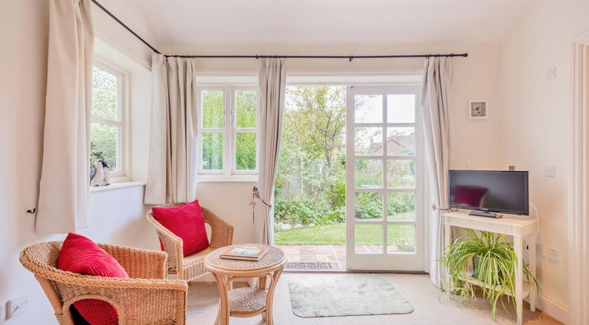 Photo of 2 Bed in Holt