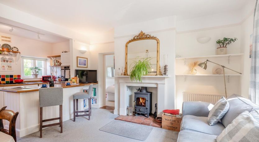 Photo of 2 Bed in Holt