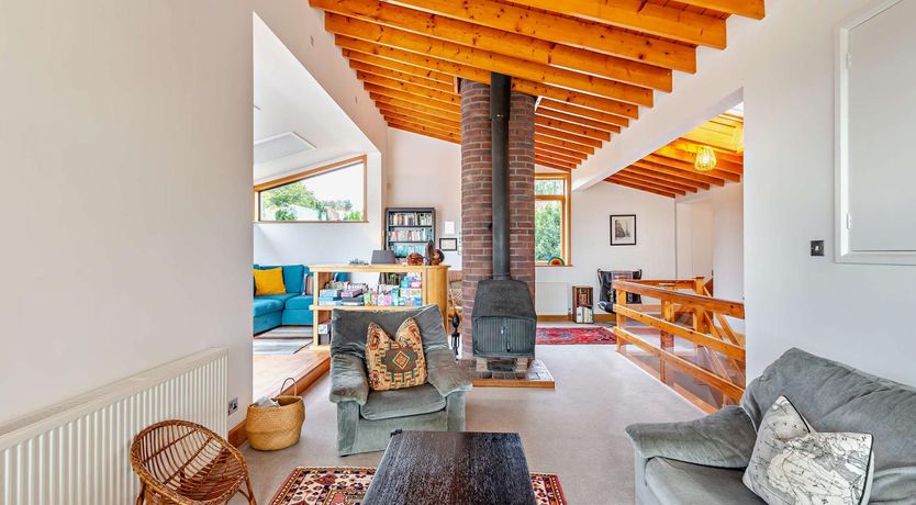 Photo of 5 Bed in Rye