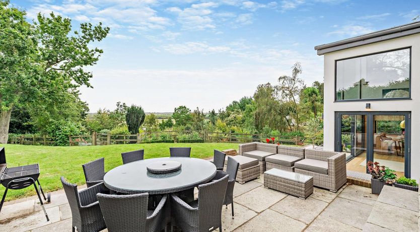 Photo of 5 Bed in Rye