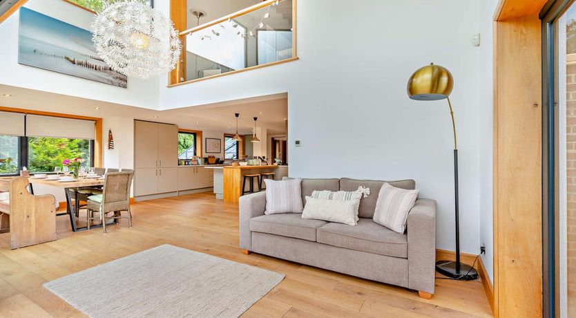 Photo of 5 Bed in Rye