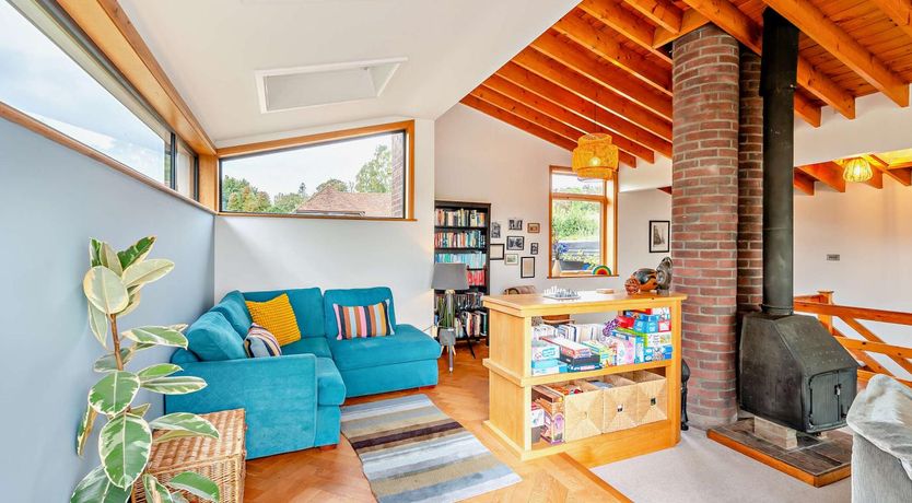 Photo of 5 Bed in Rye