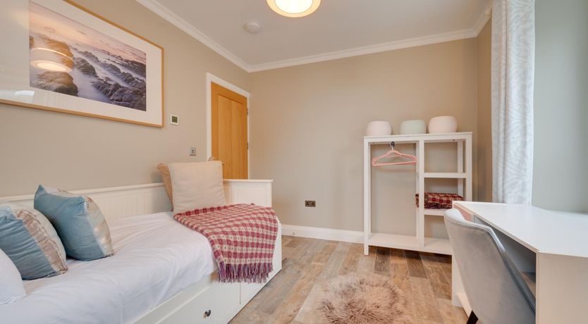 Photo of 8 Bed in Llanrhidian