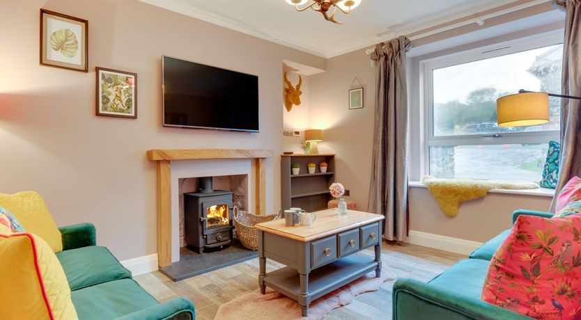 Photo of 8 Bed in Llanrhidian