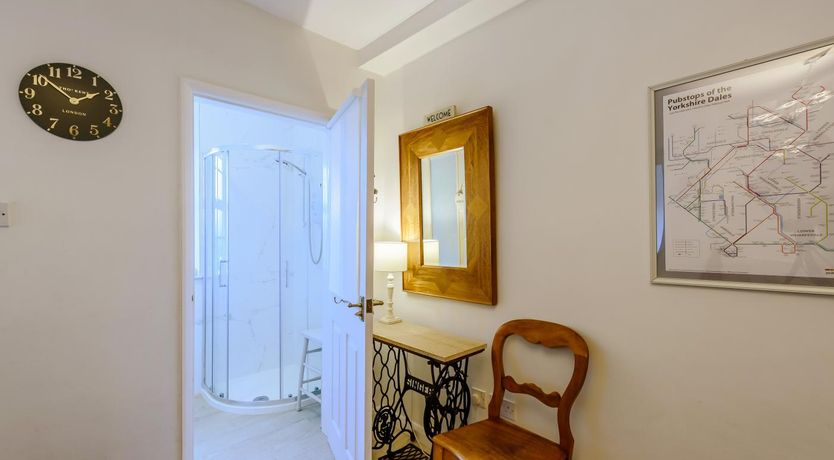 Photo of 3 Bed in Bainbridge