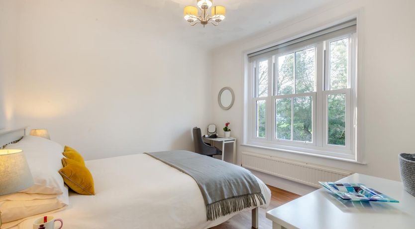 Photo of 2 Bed in Overstrand