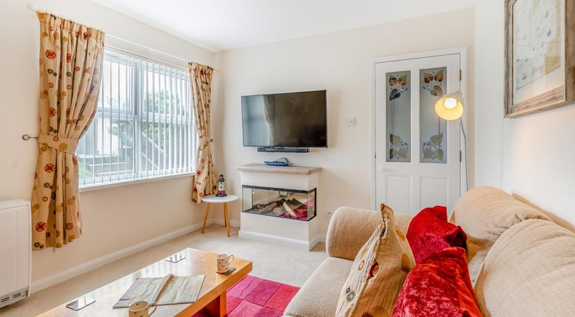 Photo of 3 Bed in Broad Haven