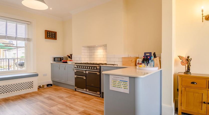 Photo of 7 Bed in Lowestoft