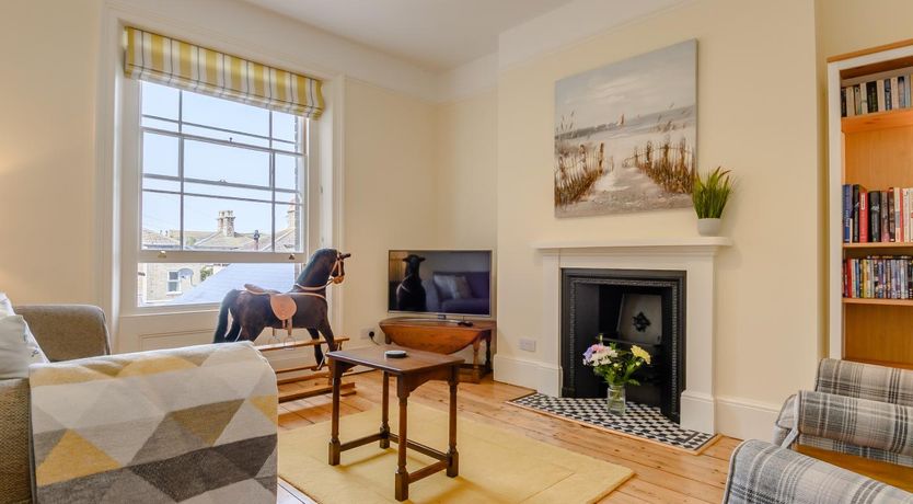 Photo of 7 Bed in Lowestoft