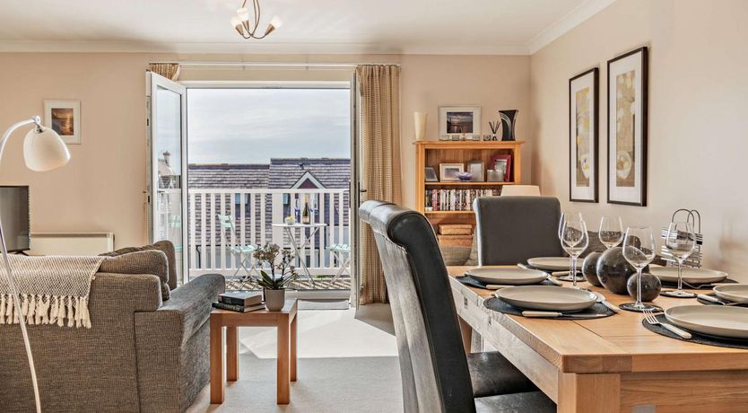 Photo of 3 Bed in Broad Haven