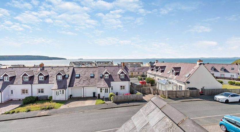 Photo of 3 Bed in Broad Haven