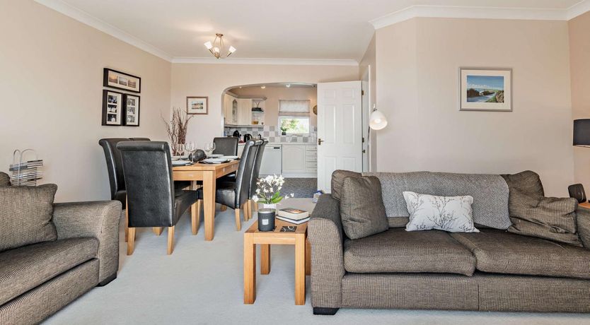 Photo of 3 Bed in Broad Haven