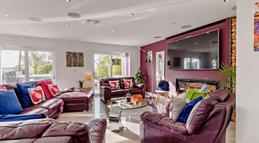 Photo of 5 Bed in Tavistock