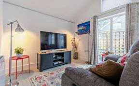 Photo of 1 Bed in Truro