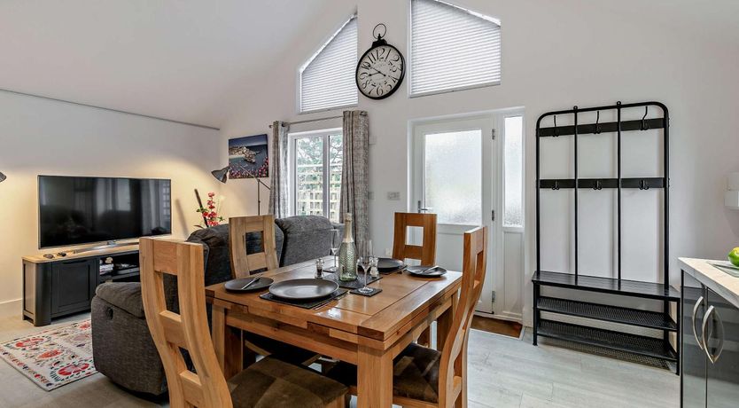 Photo of 1 Bed in Truro