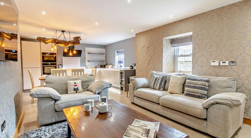 Photo of 3 Bed in Port Eynon