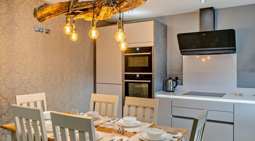 Photo of 3 Bed in Port Eynon