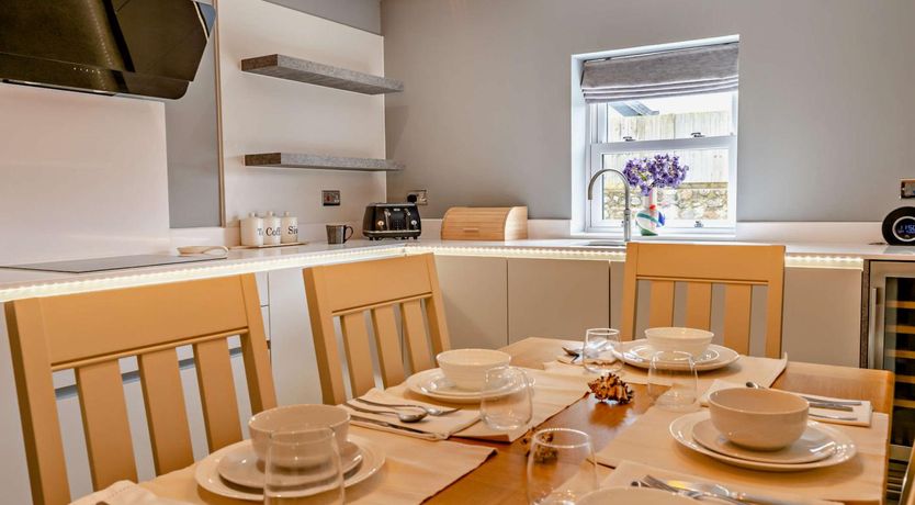 Photo of 3 Bed in Port Eynon