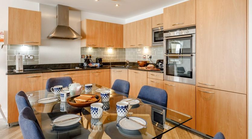 Photo of 3 Bed in Torquay