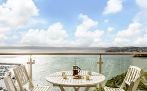Photo of 3 Bed in Torquay